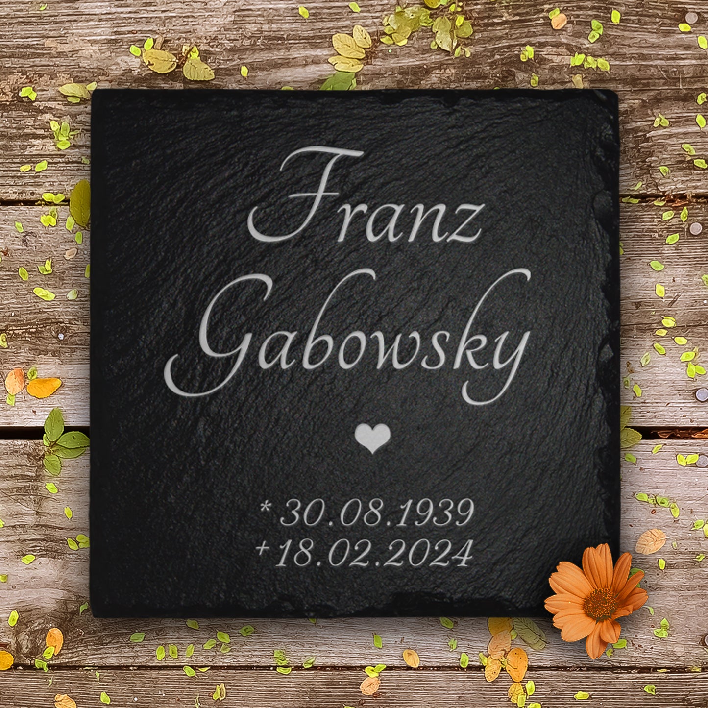 Gedenk- & Trauerstein aus Schiefer mit Herz Gravur & Inschrift | MEMORIAM.