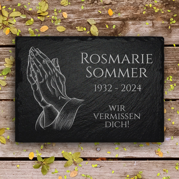 Laden Sie das Bild in den Galerie-Viewer, Grabplatte 20x30 cm “Betende Haende“ & Inschrift von MEMORIAM.