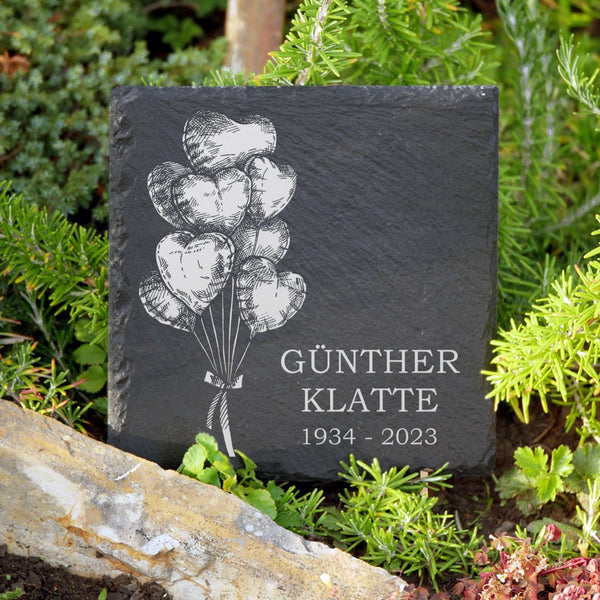 Laden Sie das Bild in den Galerie-Viewer, Grabplatte aus Schiefer für Urnengrab. Inkl. Ballon Gravur online bestellen. MEMORIAM.