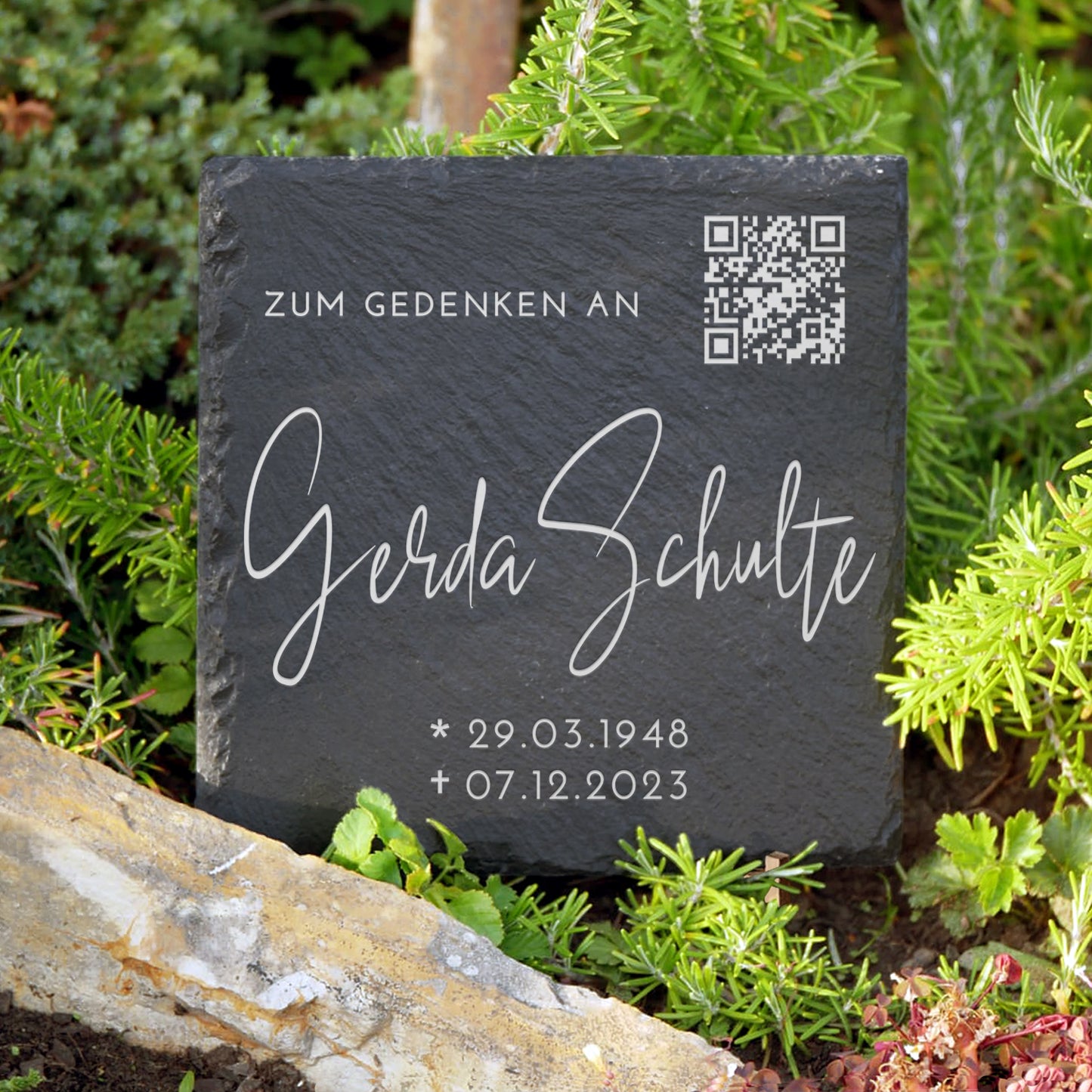Grabstein Platte aus Schiefer mit QR-Code für Gedenkseite | MEMORIAM Gedenktafeln