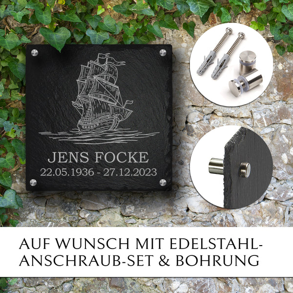 Laden Sie das Bild in den Galerie-Viewer, Grabsteinplatte Segelschiff für Urnengrab online kaufen | MEMORIAM.
