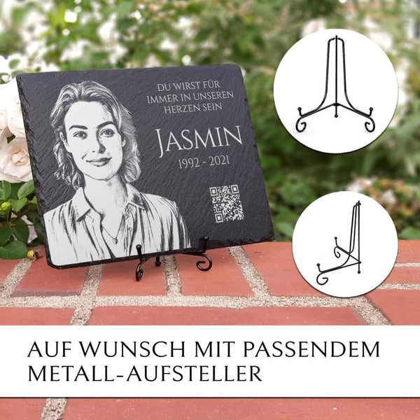 Laden Sie das Bild in den Galerie-Viewer, Grabtafel mit memorio QR-Code, Portrait & Text Gravur von MEMORIAM Gedenktafeln