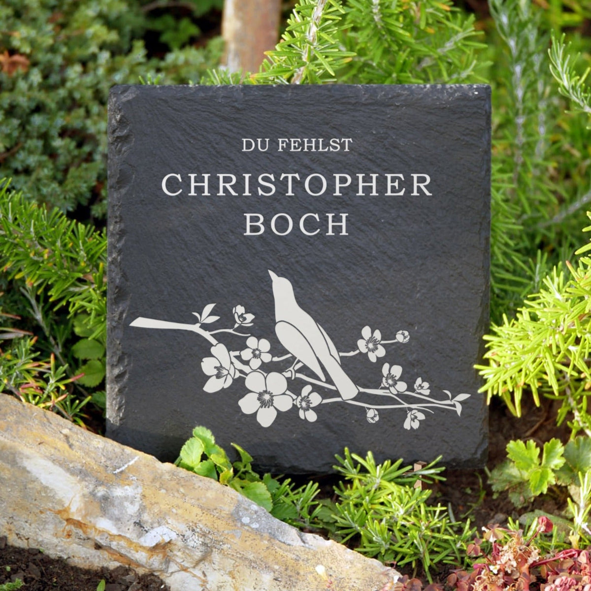Grabplatte 30x30 cm inkl. Vogel-Gravur & Beschriftung | MEMORIAM Gedenktafeln.