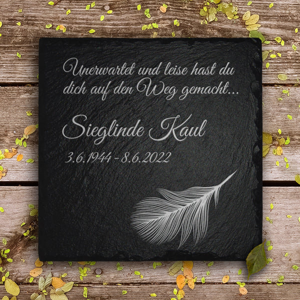 Laden Sie das Bild in den Galerie-Viewer, Kleine Grab Gedenktafel aus Schiefer für Erd- und Urnengrab | Von MEMORIAM.