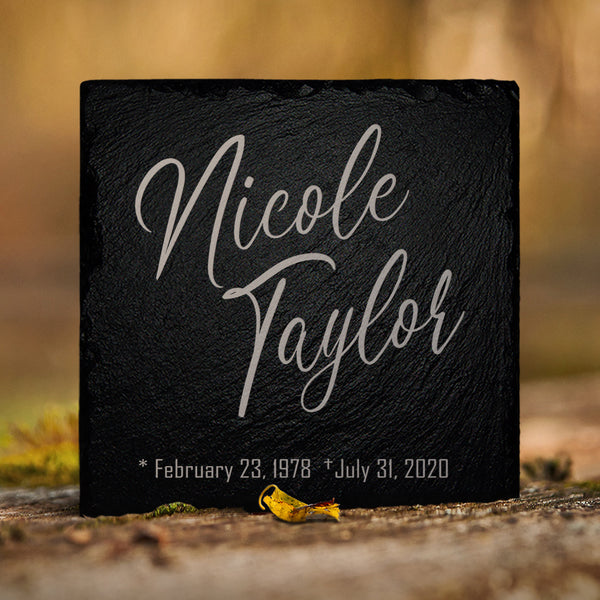 Laden Sie das Bild in den Galerie-Viewer, Günstige Grabplatte - direkt nach Beerdigung platzierbar | MEMORIAM.