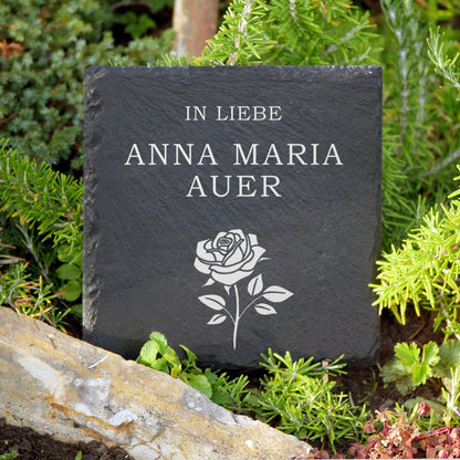 Grabplatte Rose 30x30 cm für Erd- und Urnengrab. Aus Schiefer inkl. Gravur und Beschriftung | MEMORIAM Gedenktafeln.