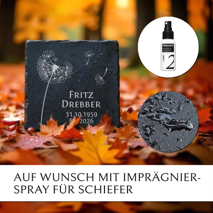 Kleine Grabplatte mit Pusteblume Gravur und Beschriftung auf imprägniertem Schiefer | Memoriam Gedenktafeln.