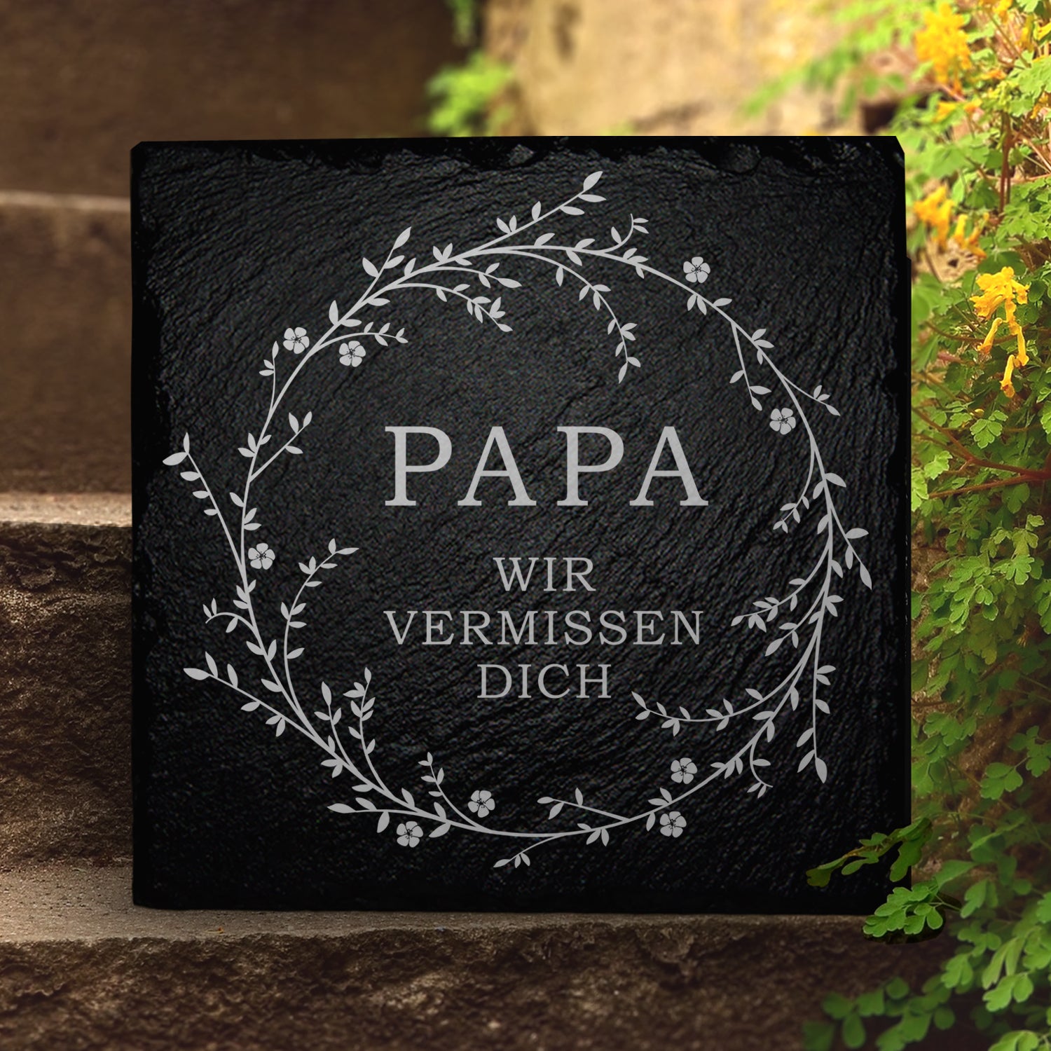Grab-Schmuck mit liebevoller Papa Gravur von MEMORIAM.