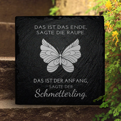 Wetterfeste Grabschmuck-Tafel aus Schiefer mit Schmetterling | MEMORIAM Gedenktafeln.