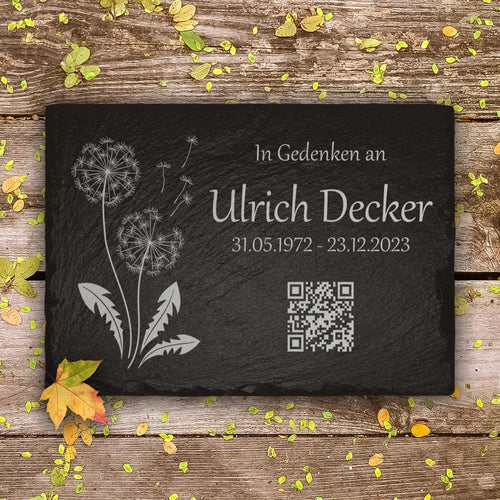 Kleiner Grabstein aus Schiefer mit QR Code, Pusteblume & Beschriftung von MEMORIAM