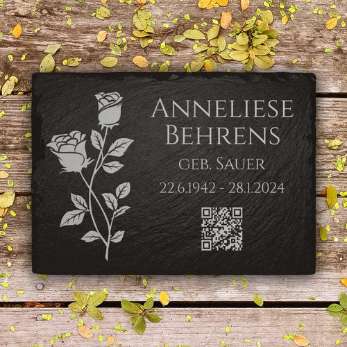 Schiefer Grabplatte mit QR Code, Rosen & Beschriftung von MEMORIAM Gedenktafeln