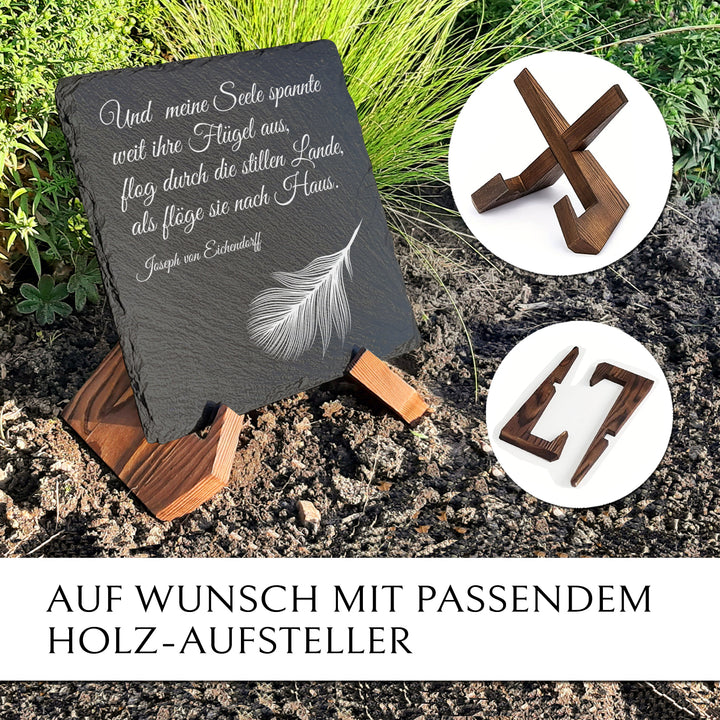 Moderner Grabschmuck aus Schiefer | Design Feder von MEMORIAM Gedenktafeln.