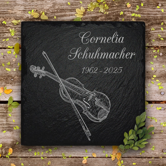 Grabplatte mit eigener Idee. Umgesetzt von MEMORIAM Gedenktafeln.