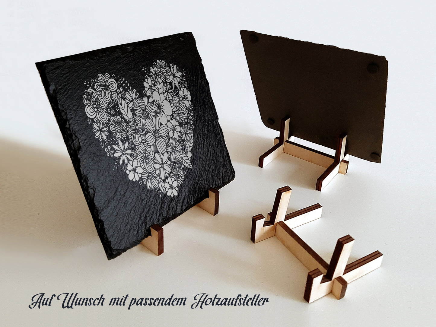 Grabdekoration mit Blumen-Herz