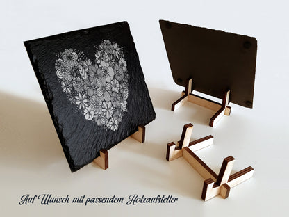 Grabdekoration mit Blumen-Herz